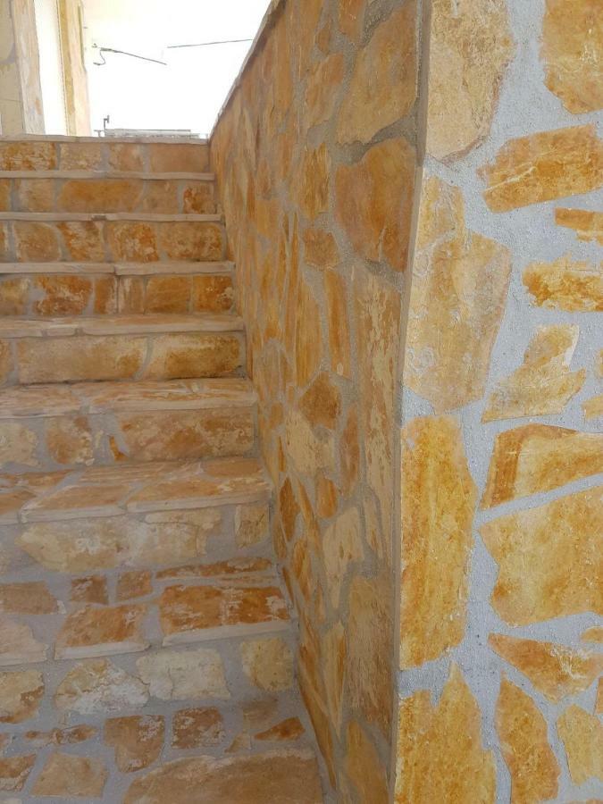 Apartment Dijana Kastela Bagian luar foto