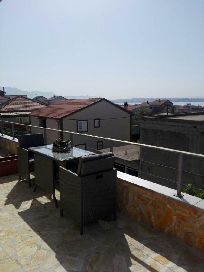 Apartment Dijana Kastela Bagian luar foto